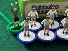 Load image into Gallery viewer, Subbuteo LW HP West Ham 2nd Ref 327
