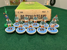 Load image into Gallery viewer, Subbuteo HW Team Manchester City Ref 5
