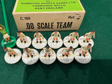 Load image into Gallery viewer, Subbuteo HW Team Leeds Ref 21
