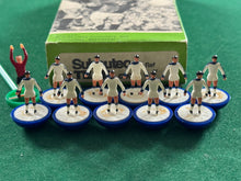 Load image into Gallery viewer, Subbuteo Zombie Leeds Utd Ref 207
