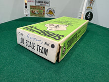 Load image into Gallery viewer, Subbuteo HW Team Chesterfield Ref 2
