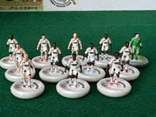 Load image into Gallery viewer, Real Madrid on Tchaaa4 Arrow 2.1 Pearl Bases
