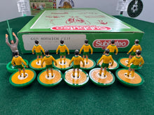 Load image into Gallery viewer, Subbuteo LW Norwich Ref 668
