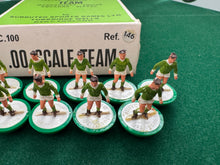 Load image into Gallery viewer, Subbuteo HW Team Red Star Ref 146
