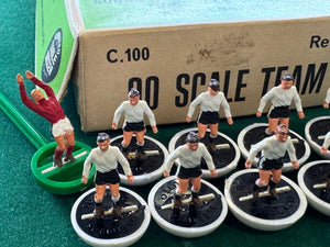 Subbuteo HW Team Fulham Ref 10