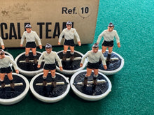 Load image into Gallery viewer, Subbuteo HW Team Fulham Ref 10
