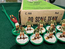Load image into Gallery viewer, Subbuteo HW Team Celtic Ref 25

