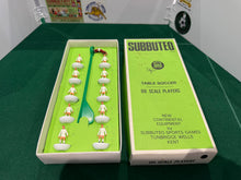 Load image into Gallery viewer, Subbuteo HW Team Leeds Ref 21
