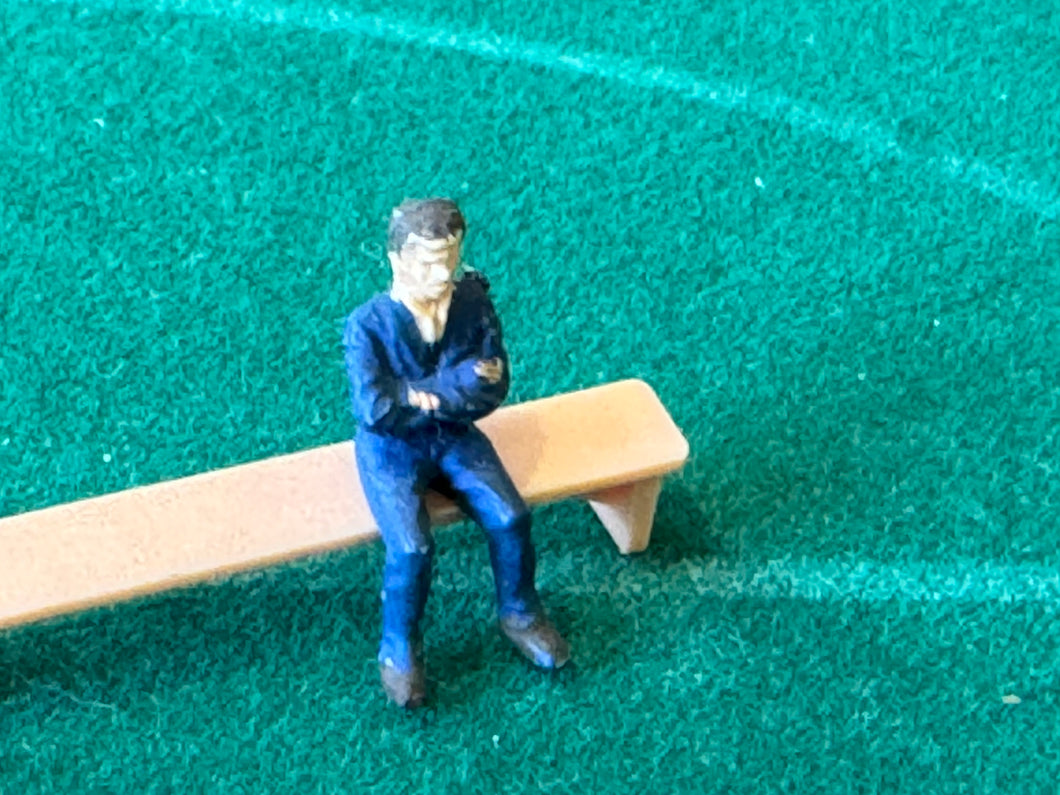 Subbuteo Dugout Figure Blue Folded Arms