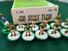 Load image into Gallery viewer, Subbuteo HW Team Red Star Ref 146
