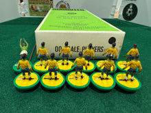 Load image into Gallery viewer, Subbuteo HW Team Brazil Ref 50
