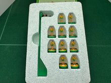 Load image into Gallery viewer, Subbuteo LW Norwich Ref 668
