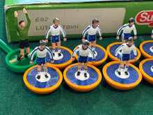 Load image into Gallery viewer, Subbuteo LW Luton Town Ref 602
