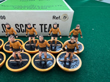 Load image into Gallery viewer, Subbuteo HW Team Wolverhampton Wanderers Ref 77
