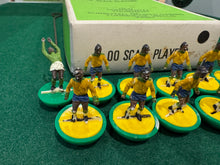 Load image into Gallery viewer, Subbuteo HW Team Brazil Ref 50
