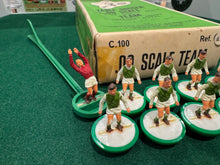 Load image into Gallery viewer, Subbuteo HW Team Hibernian Ref 45
