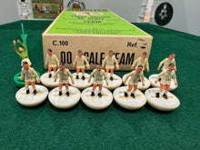 Load image into Gallery viewer, Subbuteo HW Team Leeds Ref 21
