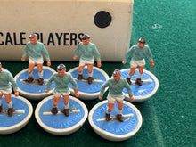 Load image into Gallery viewer, Subbuteo HW Team Manchester City Ref 5
