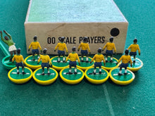Load image into Gallery viewer, Subbuteo HW Team Brazil Ref 50

