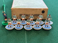 Load image into Gallery viewer, Subbuteo HW Team Manchester City Ref 5
