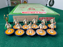 Load image into Gallery viewer, Subbuteo LW Leeds United Ref 645
