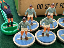 Load image into Gallery viewer, Subbuteo HW Team Manchester City Ref 5
