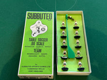 Load image into Gallery viewer, Subbuteo HW Team England Ref 154
