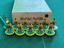 Load image into Gallery viewer, Subbuteo HW Team Brazil Ref 50
