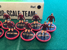 Load image into Gallery viewer, Subbuteo HW Team Manchester City 2nd Ref 76
