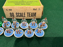 Load image into Gallery viewer, Subbuteo HW Team Manchester City Ref 5

