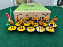 Load image into Gallery viewer, Subbuteo HW Team Watford Ref 6

