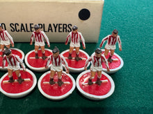 Load image into Gallery viewer, Subbuteo HW Team Stoke City Ref 4
