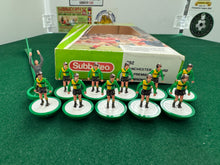 Load image into Gallery viewer, Subbuteo LW Manchester United 3rd Ref 792
