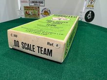 Load image into Gallery viewer, Subbuteo HW Team Newcastle United Ref 8

