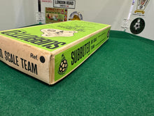 Load image into Gallery viewer, Subbuteo HW Team Newcastle United Ref 8

