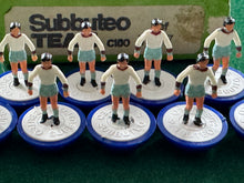 Load image into Gallery viewer, Subbuteo LW HP West Ham 2nd Ref 327

