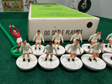 Load image into Gallery viewer, Subbuteo HW Team Leeds Ref 21
