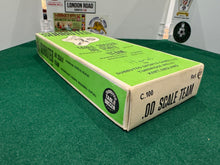 Load image into Gallery viewer, Subbuteo HW Team Hearts Ref 27
