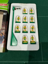 Load image into Gallery viewer, Subbuteo LW Norwich Ref 709
