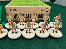 Load image into Gallery viewer, Subbuteo HW Team Leeds Ref 21
