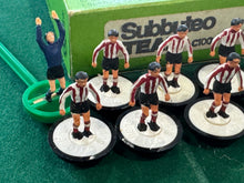 Load image into Gallery viewer, Subbuteo LW HP Southampton Ref 9
