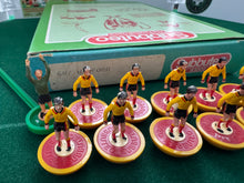 Load image into Gallery viewer, Subbuteo LW Watford Ref 687
