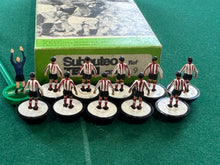 Load image into Gallery viewer, Subbuteo LW HP Southampton Ref 9
