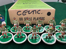 Load image into Gallery viewer, Subbuteo HW Team Celtic Ref 25
