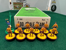Load image into Gallery viewer, Subbuteo HW Team Motherwell Ref 185
