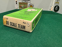 Load image into Gallery viewer, Subbuteo HW Team Hibernian Ref 45
