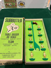 Load image into Gallery viewer, Subbuteo HW Team Celtic Ref 25
