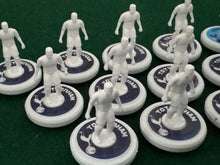 Load image into Gallery viewer, Tottenham Hotspur Team on Sureshot Pro Bases
