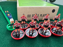 Load image into Gallery viewer, Subbuteo HW Team Southampton Ref 9
