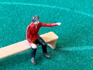 Subbuteo Dugout Figure Red Pointing